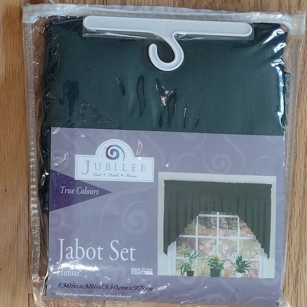 Jubilee 3 pc Jabot Set 130" x 38" Hunter Green (2)